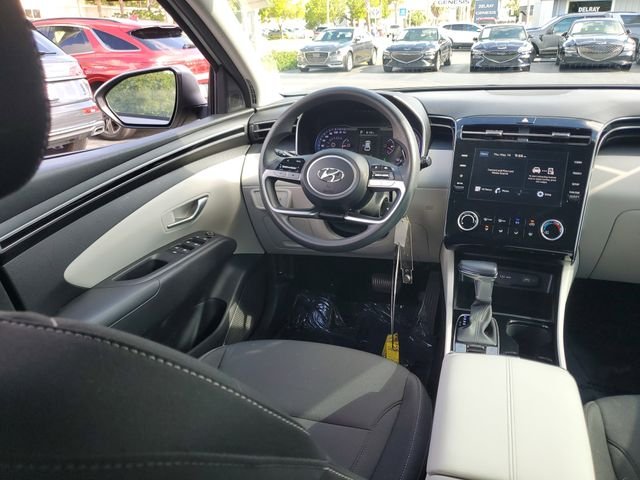 2023 Hyundai Tucson SE - Photo 19