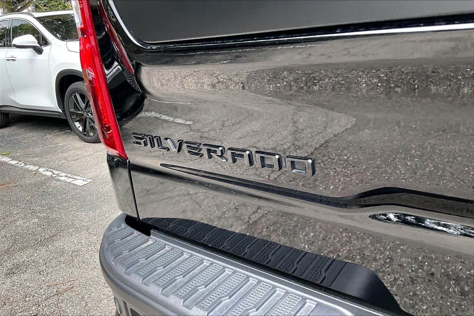 Used 2024 Black Chevrolet ZR2 image 10