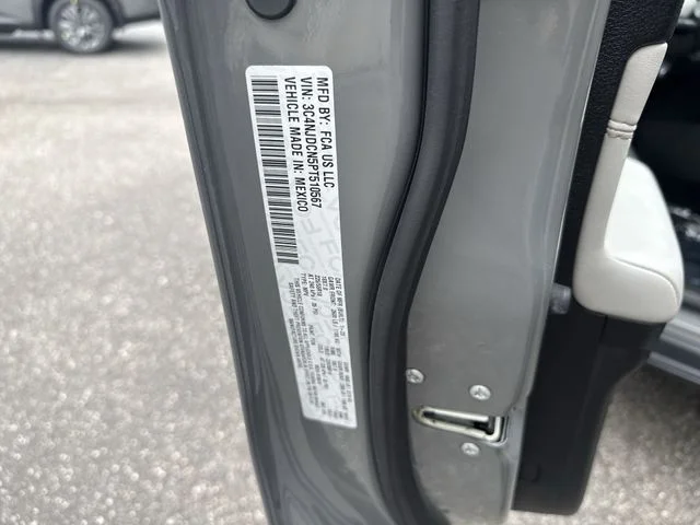 Used 2023 Gray Jeep Limited image 34