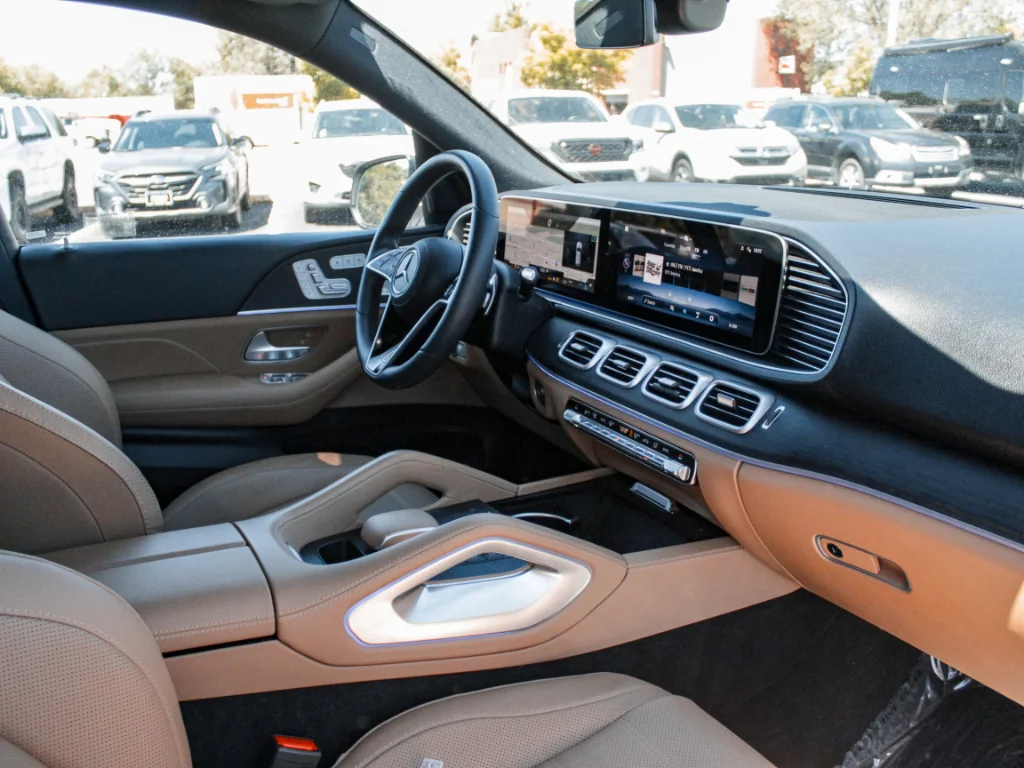 Used 2024 Polar White Mercedes-Benz GLE350 4MATIC® image 31