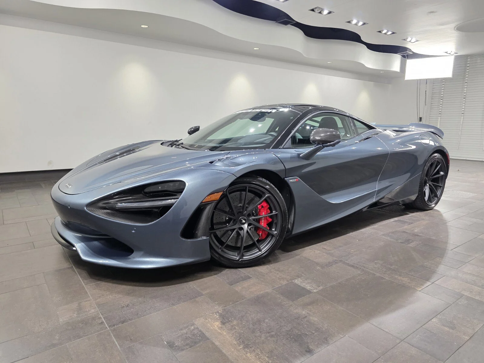 2024 McLaren 750S 4.0 V8's photo