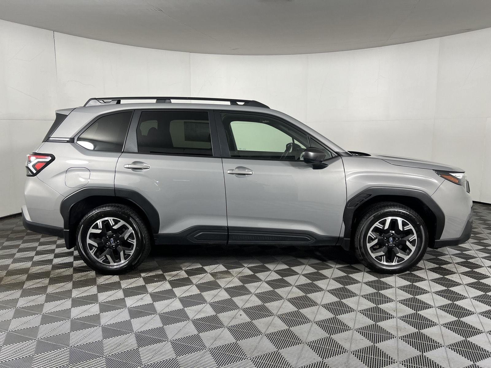 Used 2025 River Rock Pearl Subaru Premium image 46