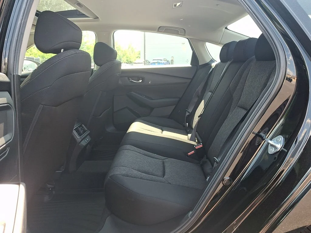 Certified Used 2025  Honda SE image 10