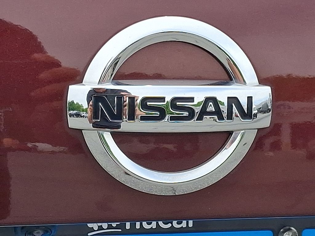 Used 2023  Nissan SV image 28