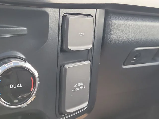 New 2026 Avalanche Ford Lariat image 28