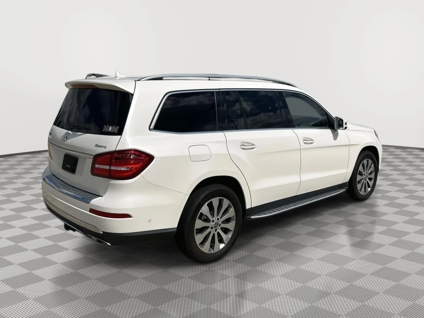 Used 2017  mercedes-benz GLS 450 4MATIC® SUV image 3