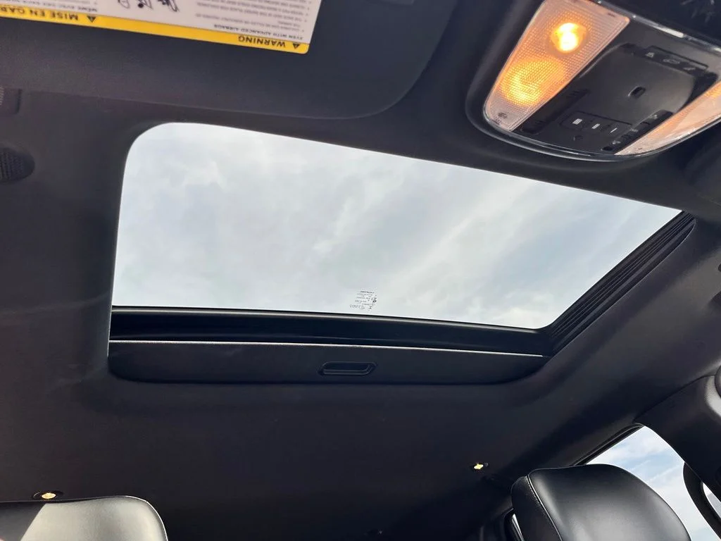 Used 2022 Black Jeep Laredo X image 15
