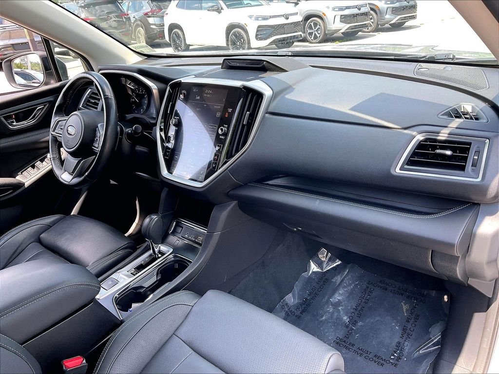 Used 2023 Ice Silver Metallic Subaru Limited image 13