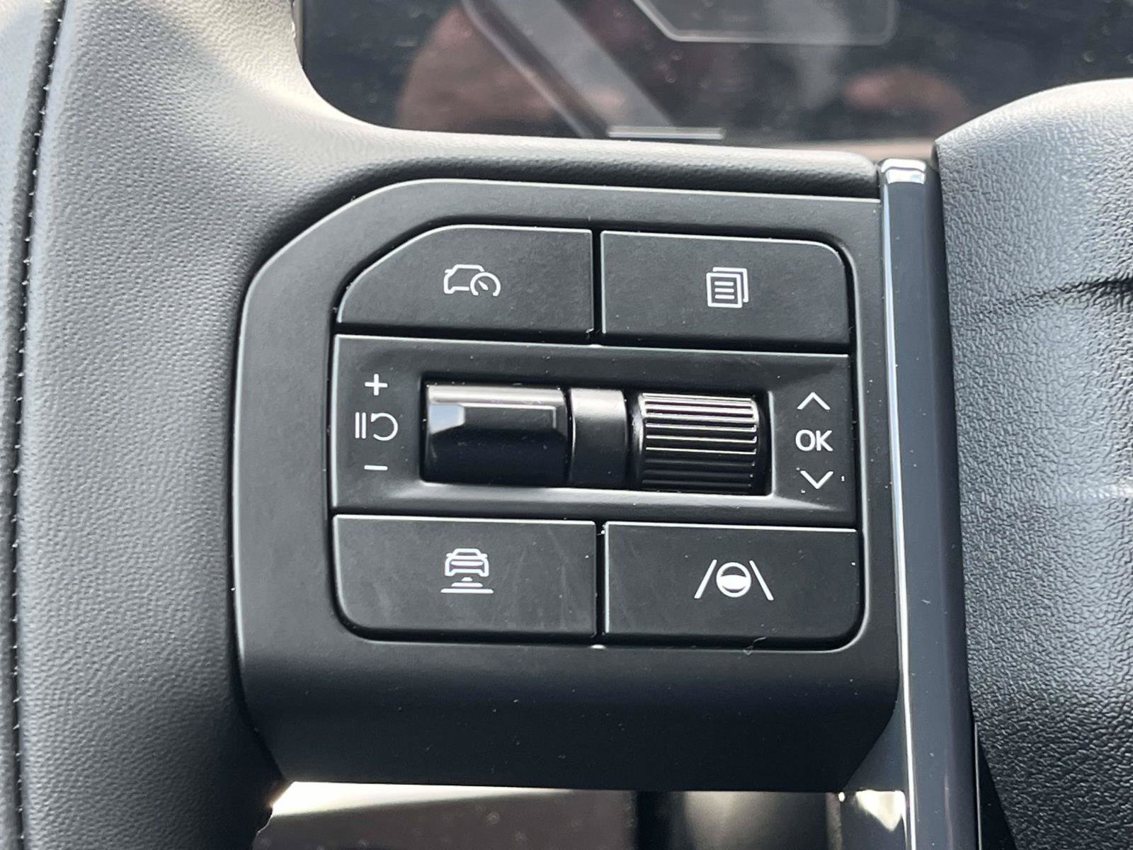 New 2027 Terrain Brown Kia X-Pro SX image 31