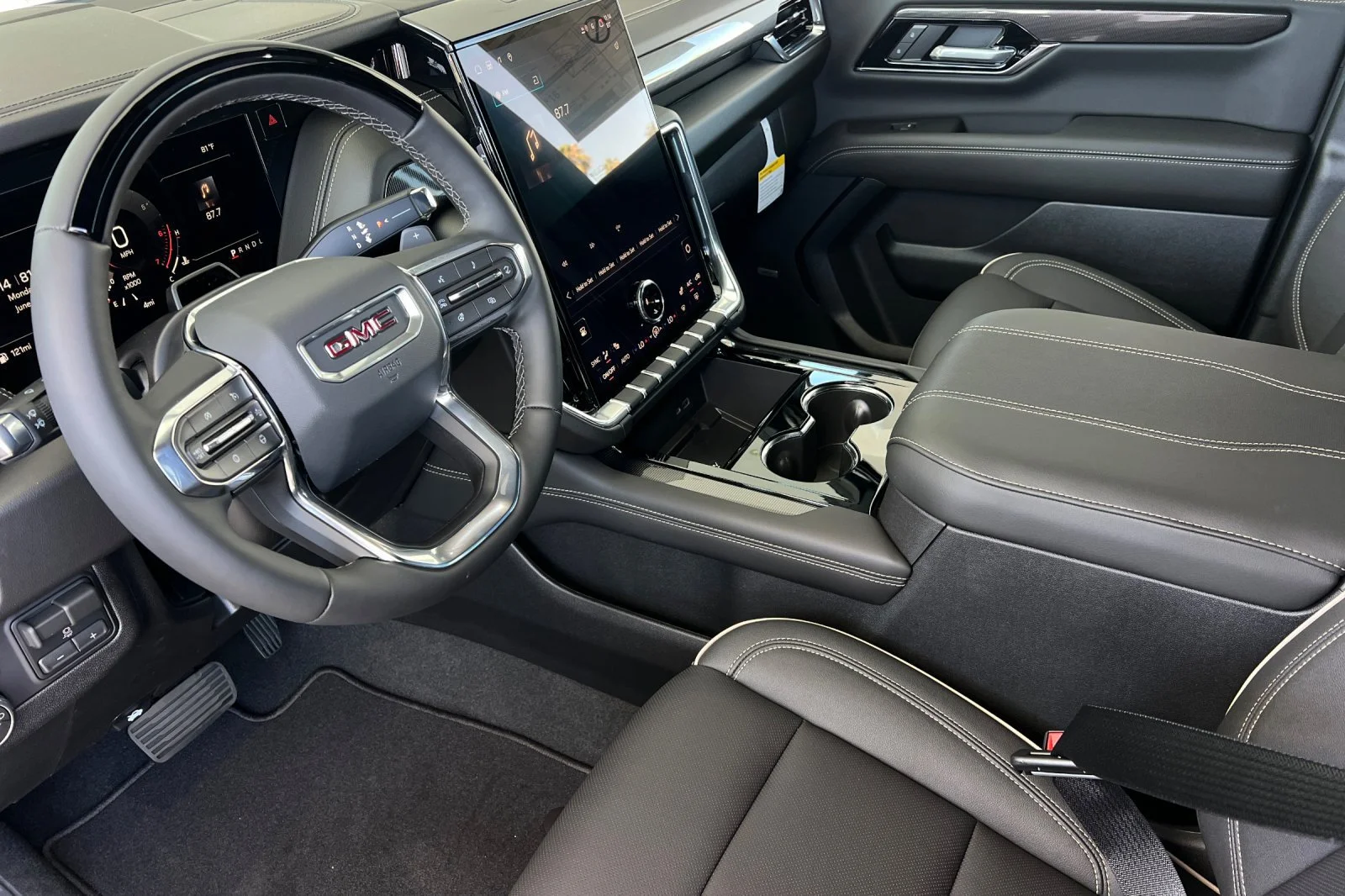 2026 GMC Yukon XL Elevation - Photo 8