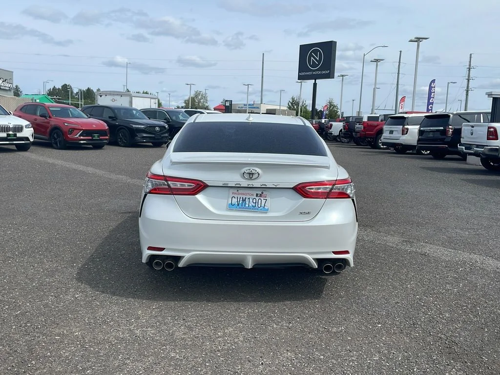 2020 Toyota Camry XSE - Photo 6