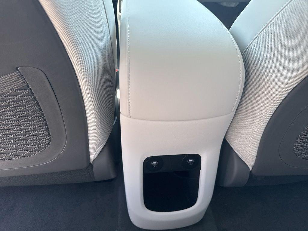 New 2026 Black Hyundai Limited image 32