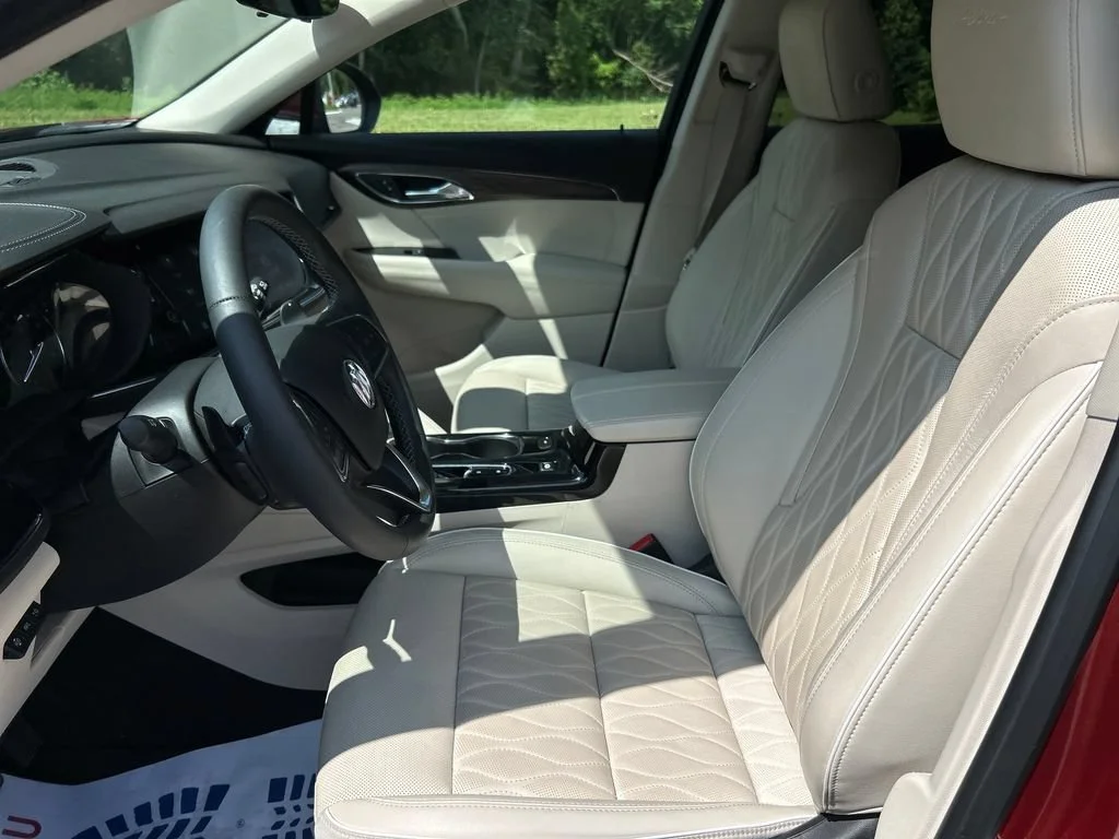 Used 2023 Cinnabar Metallic Buick Avenir image 11