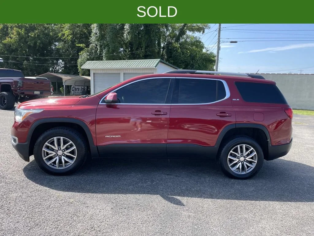 Used 2019 RED QUARTZ TINTCOAT GMC SLE image 7