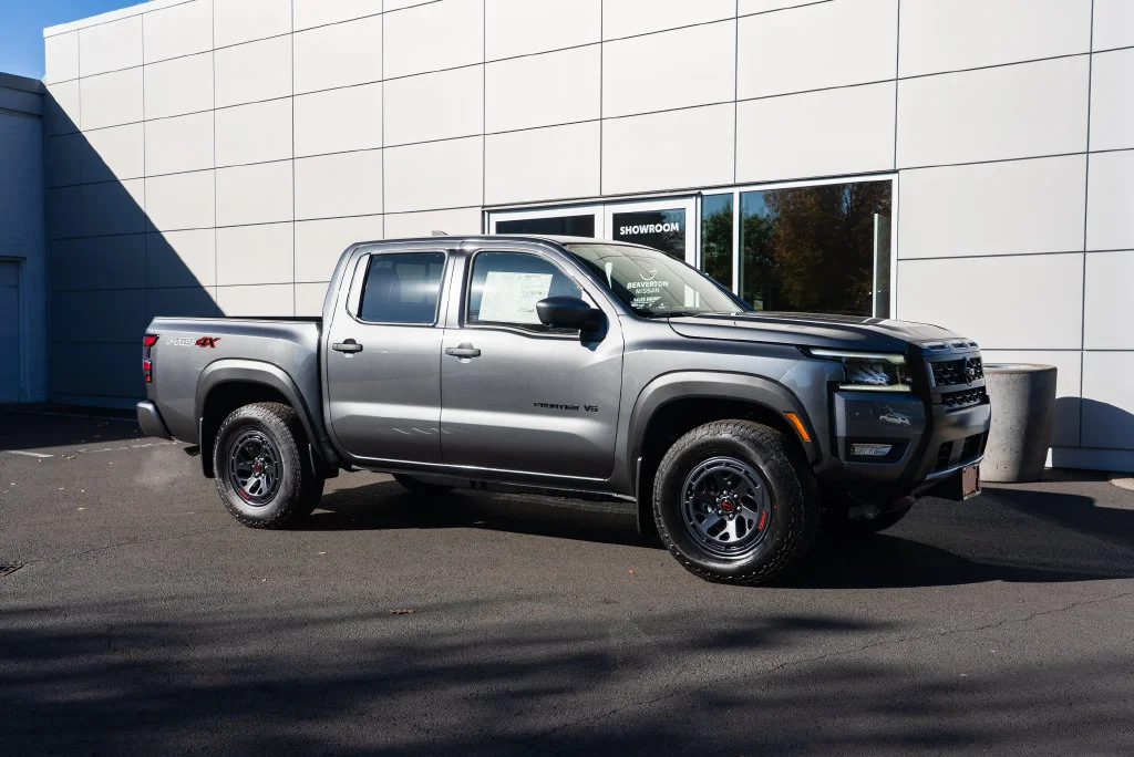 New 2027 Gun Metallic Nissan Crew Cab PRO-4X® image 33