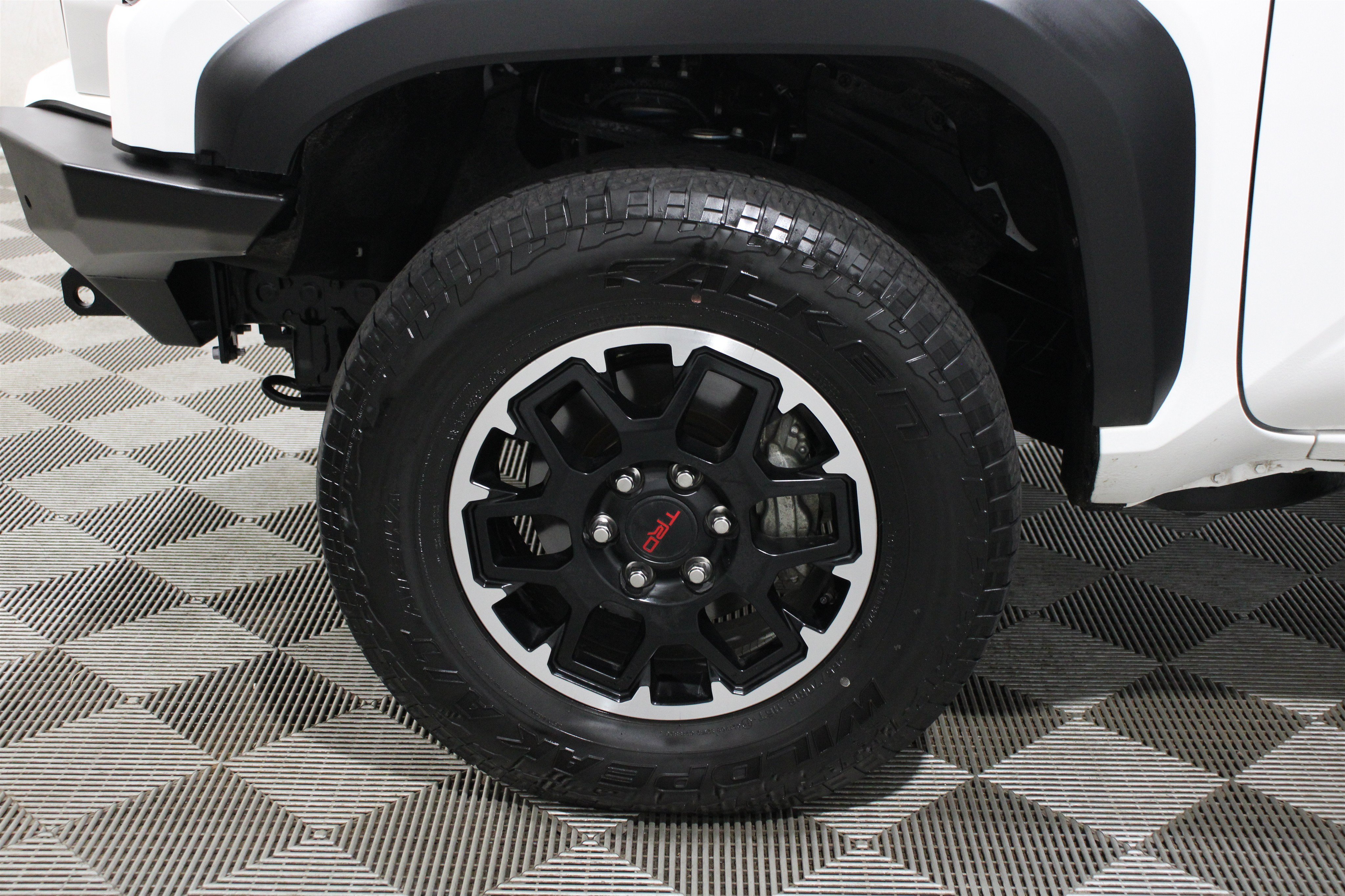 2025 Toyota Tacoma TRD Off Road - Photo 38