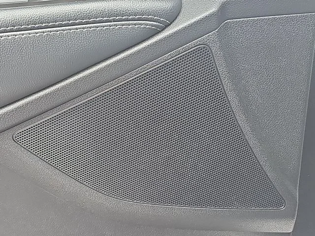 Used 2019 Silver Kia LX image 27