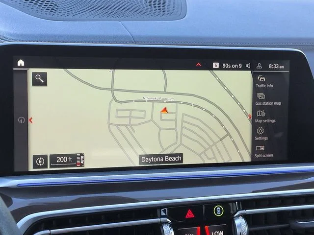 Used 2022 White BMW sDrive40i image 21