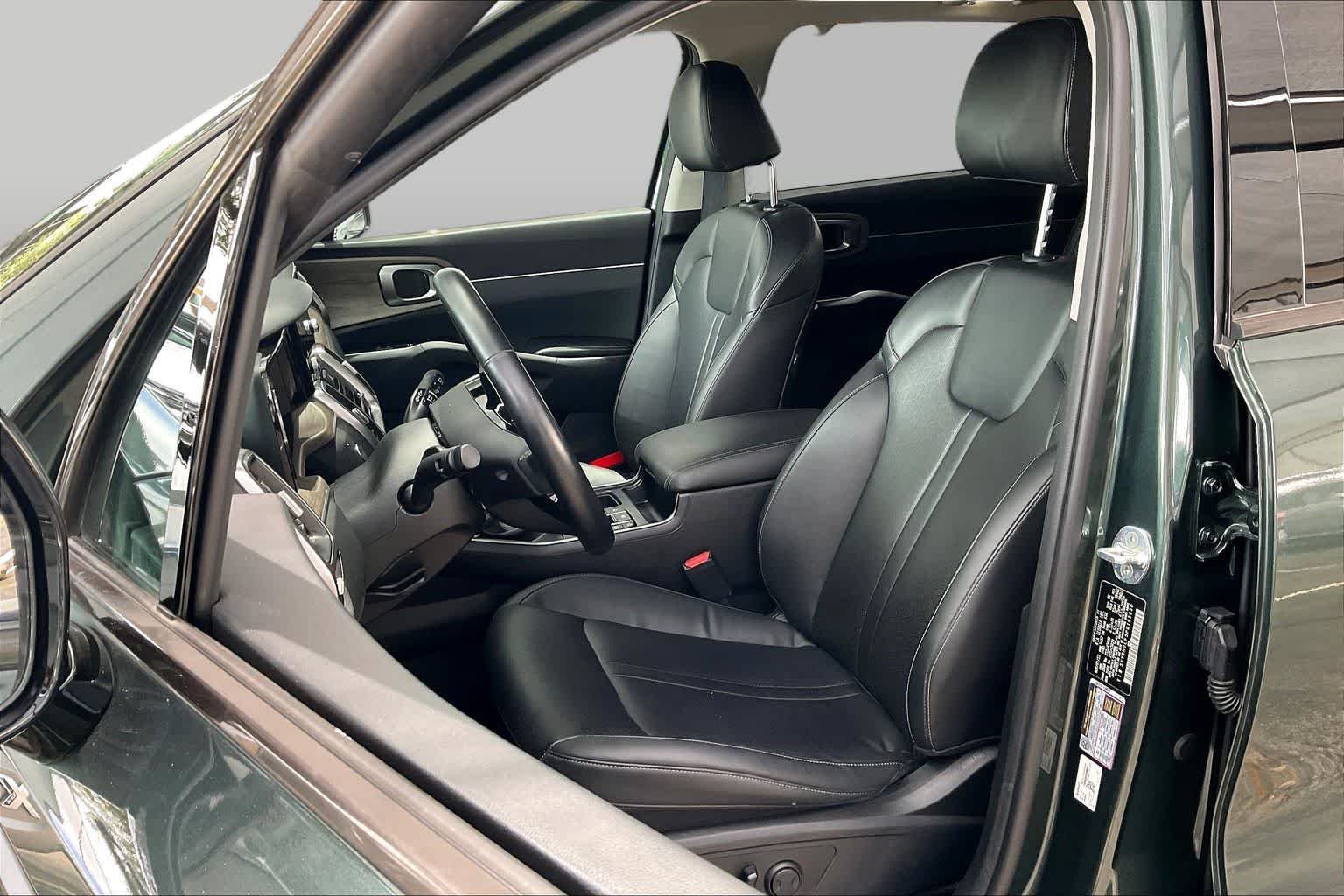 Pre-Owned 2023 Kia Sorento X-Line EX