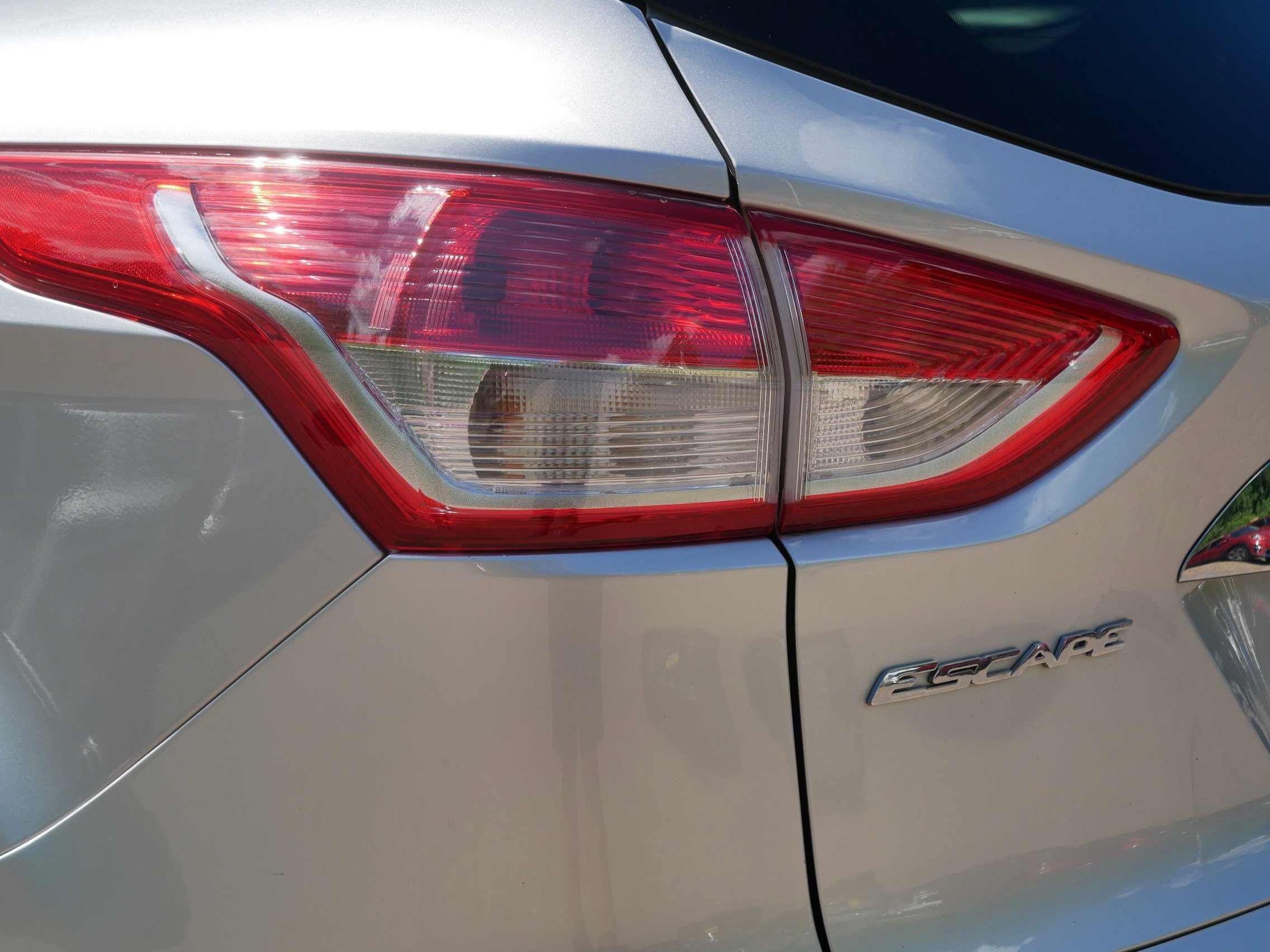 Used 2016 INGOT SILVER Ford Titanium image 17