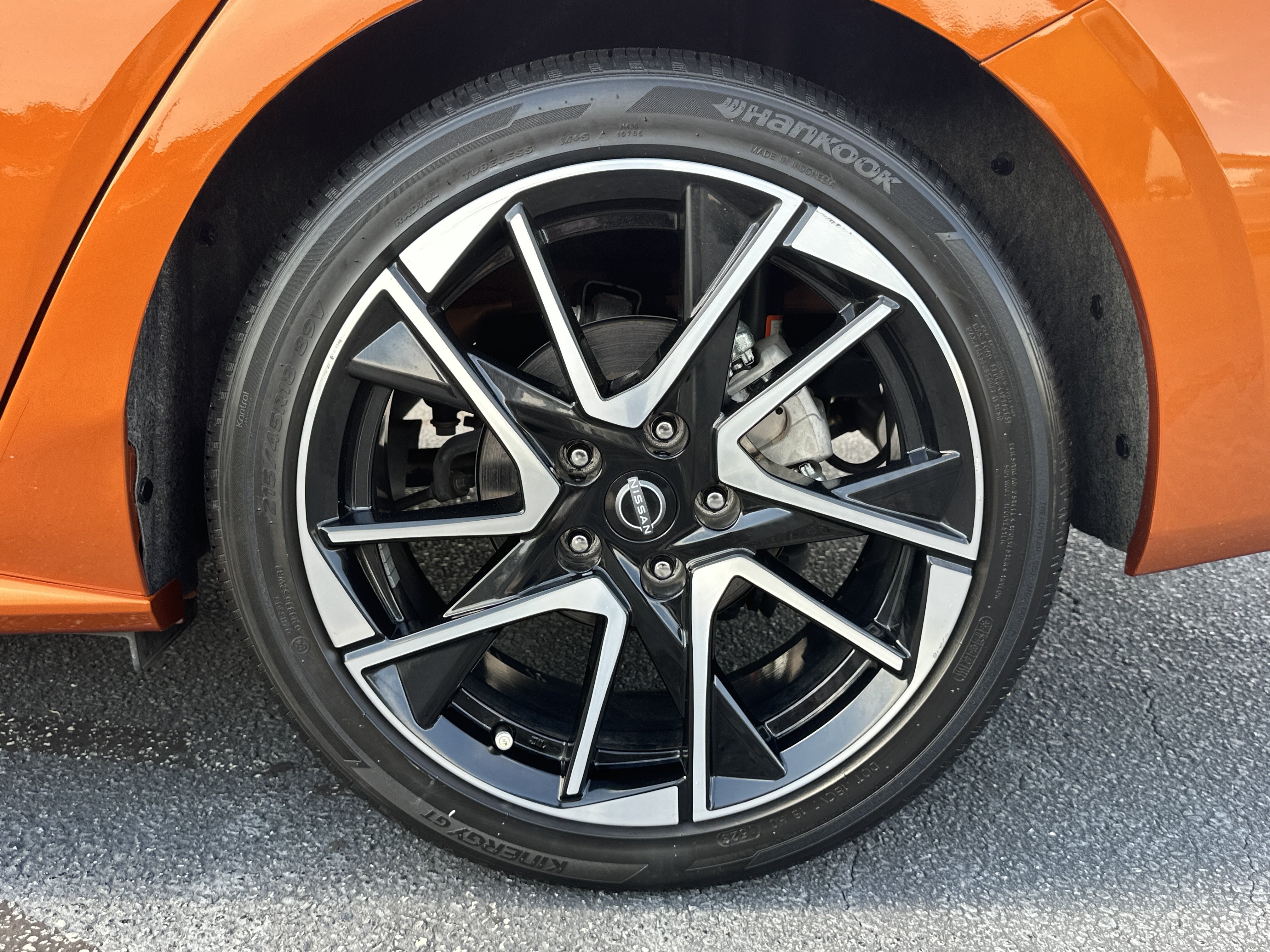 Used 2024 Monarch Orange Metallic/Super Black Nissan SR image 18