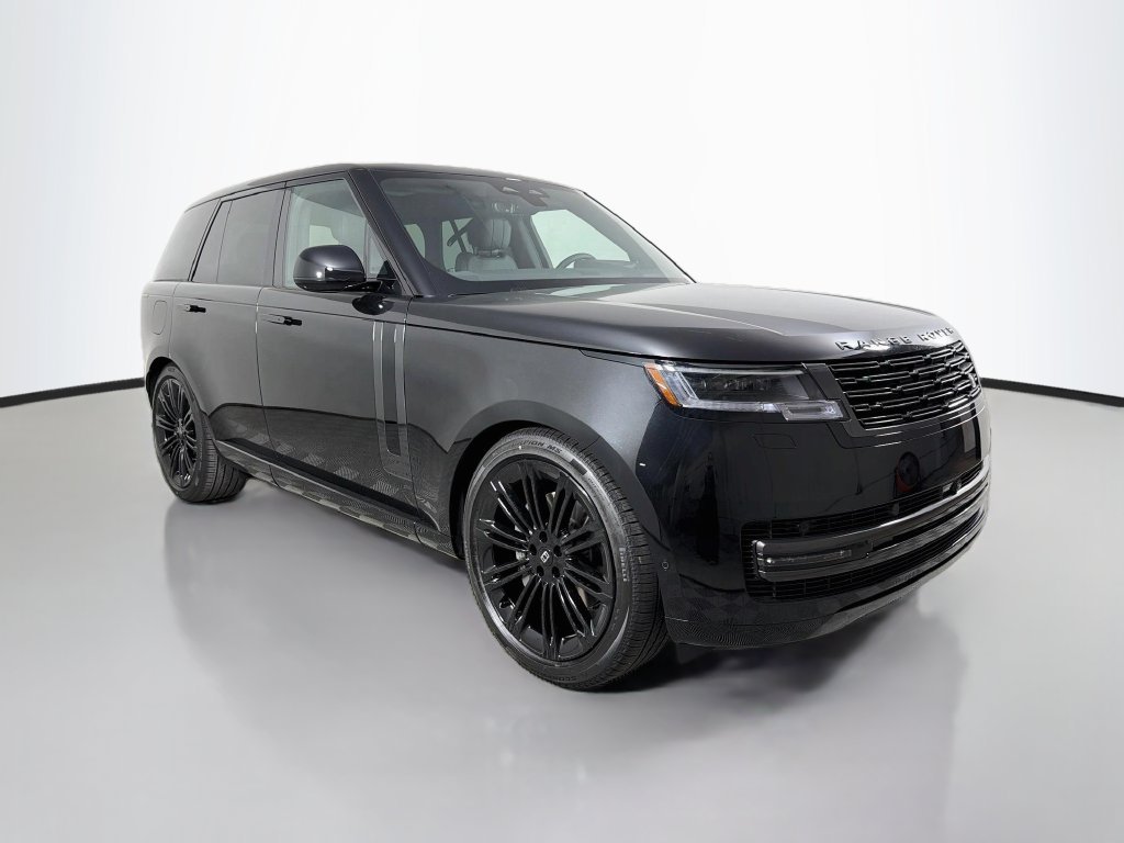 New 2027 Santorini Black Land Rover SE image 3