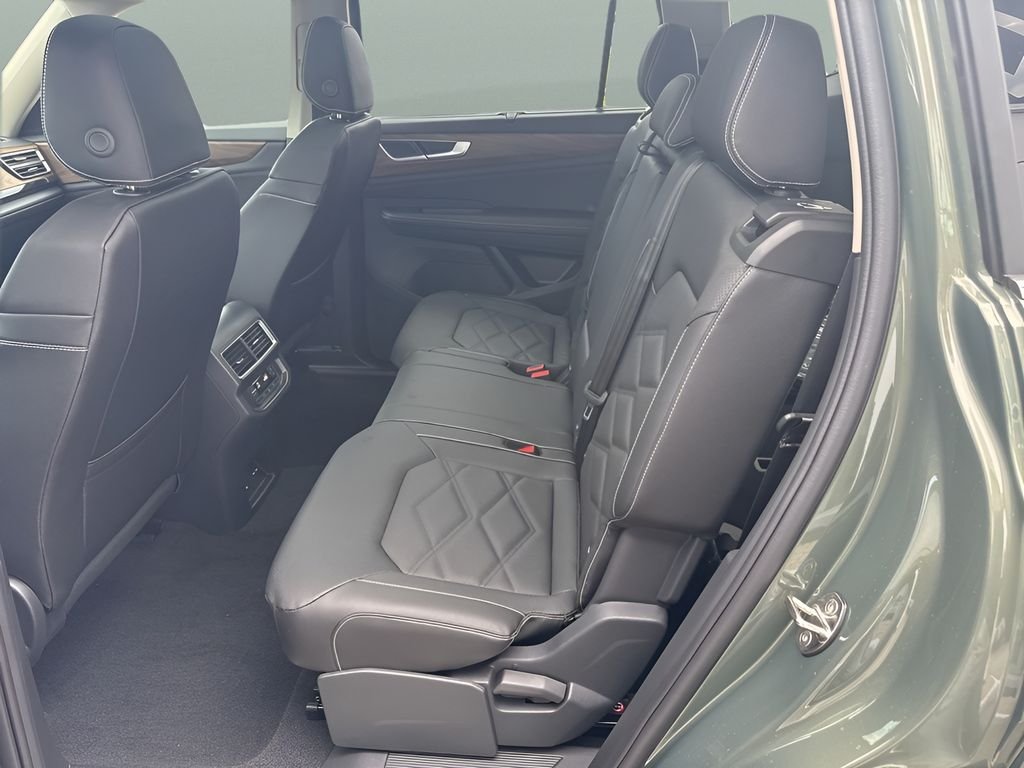 2026 Volkswagen Atlas SE w/Tech - Photo 25