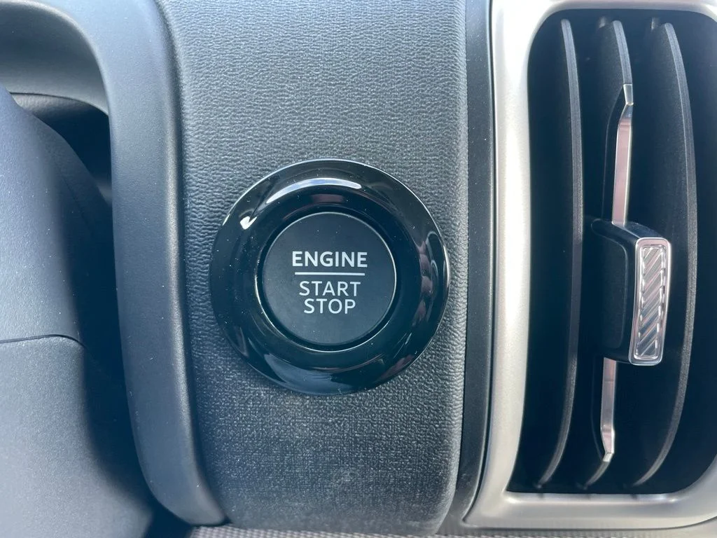New 2026 Oxford White Ford MAX Active image 52