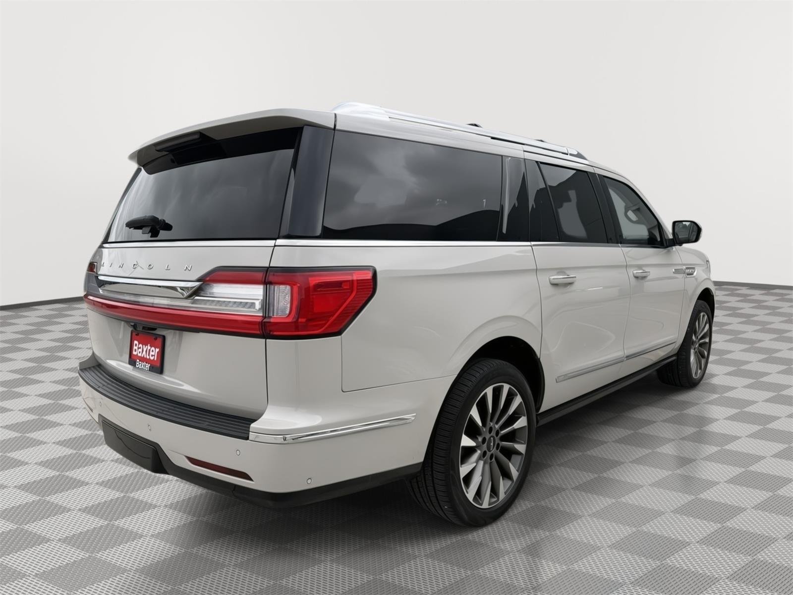 Used 2020 Ceramic Pearl Lincoln Reserve image 7