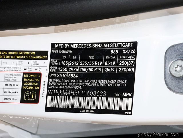 New 2026 MANUFAKTUR Moonlight White Metallic Mercedes-Benz GLC 300 image 53