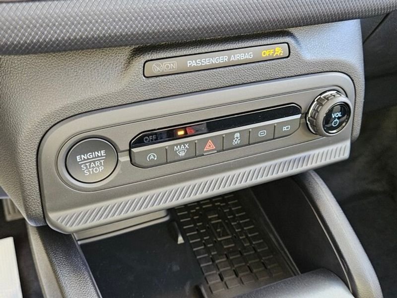 New 2025 Azure Gray Metallic Tri-Coat Ford Big Bend® image 22