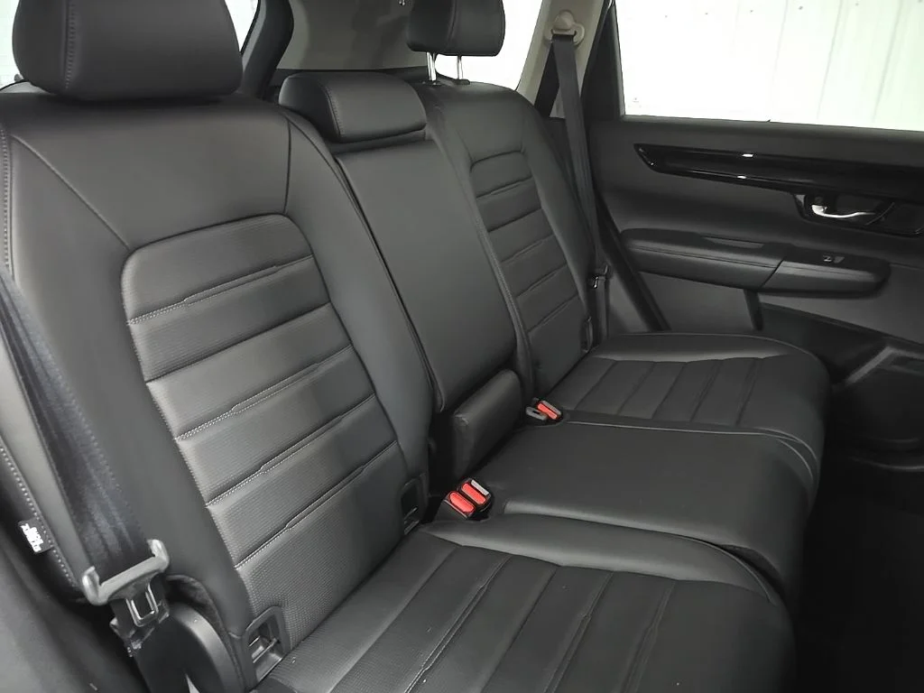 Used 2023 White Honda EX-L image 17