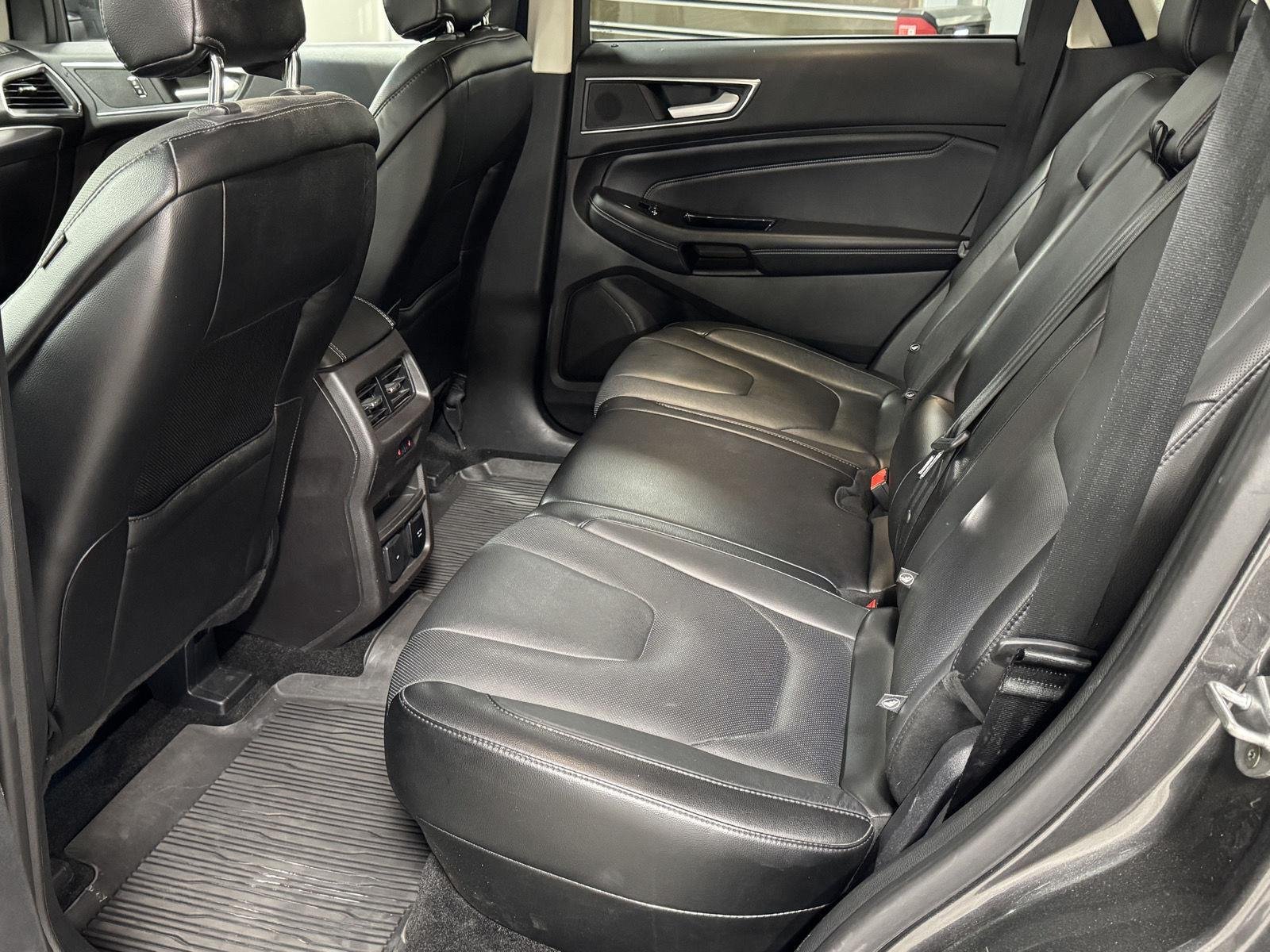 2017 Ford Edge Titanium - Photo 21