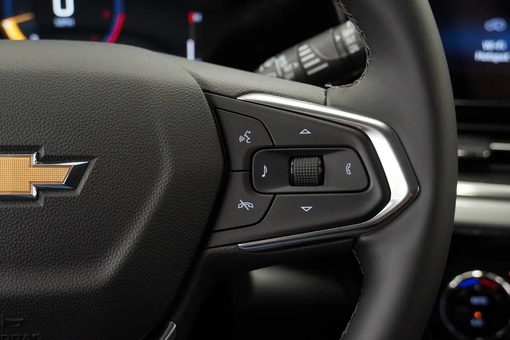 New 2026 Summit White Chevrolet LT image 20