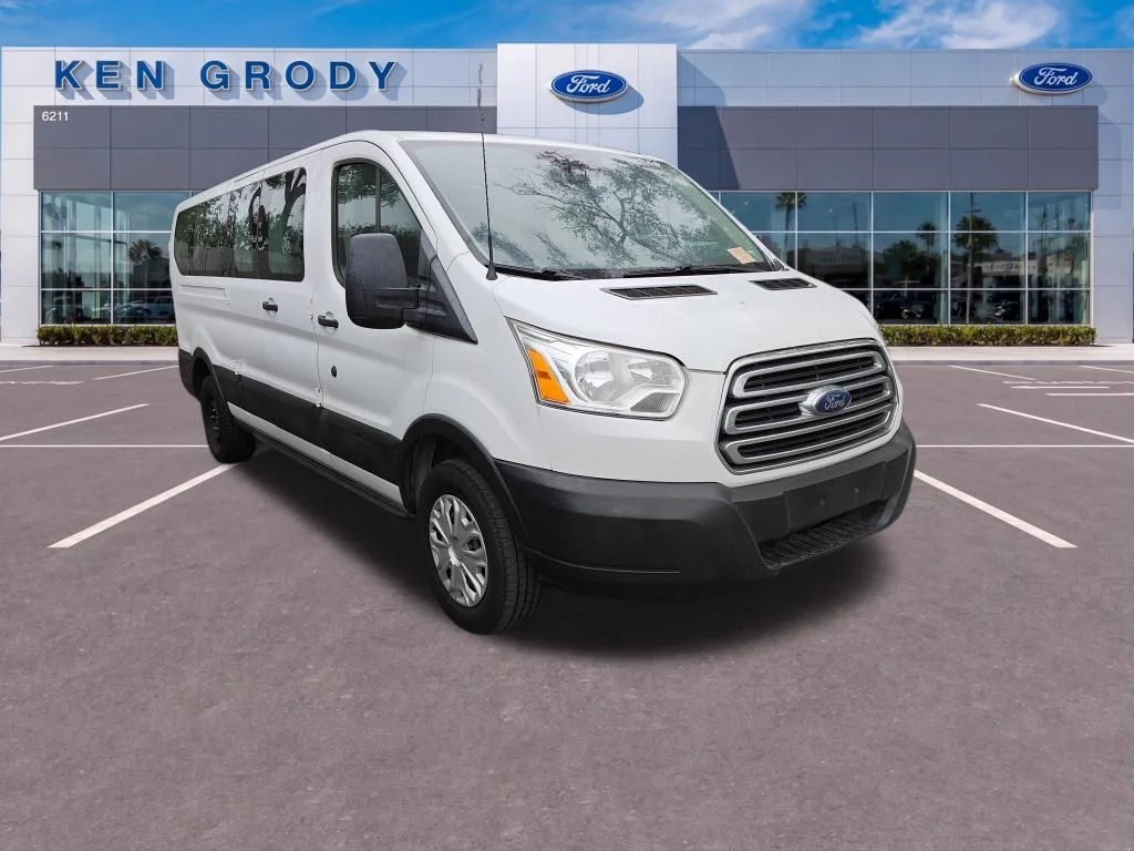 Certified Used 2019 White Ford XLT image 19