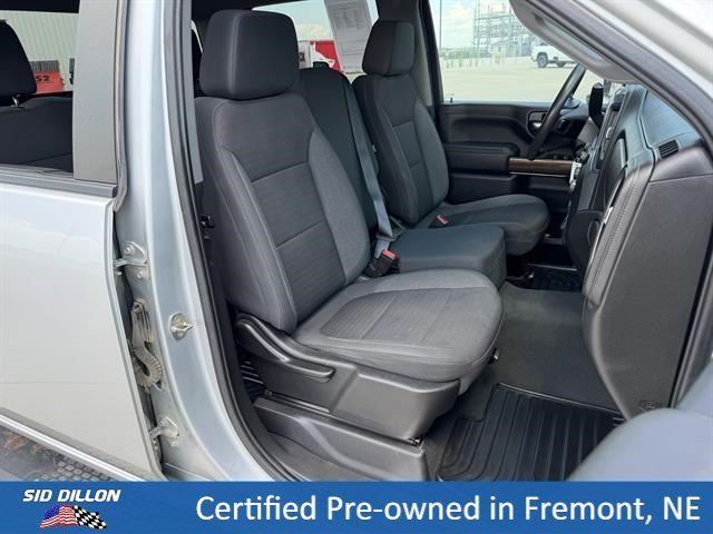 Used 2021 Silver Ice Metallic Chevrolet LT image 7