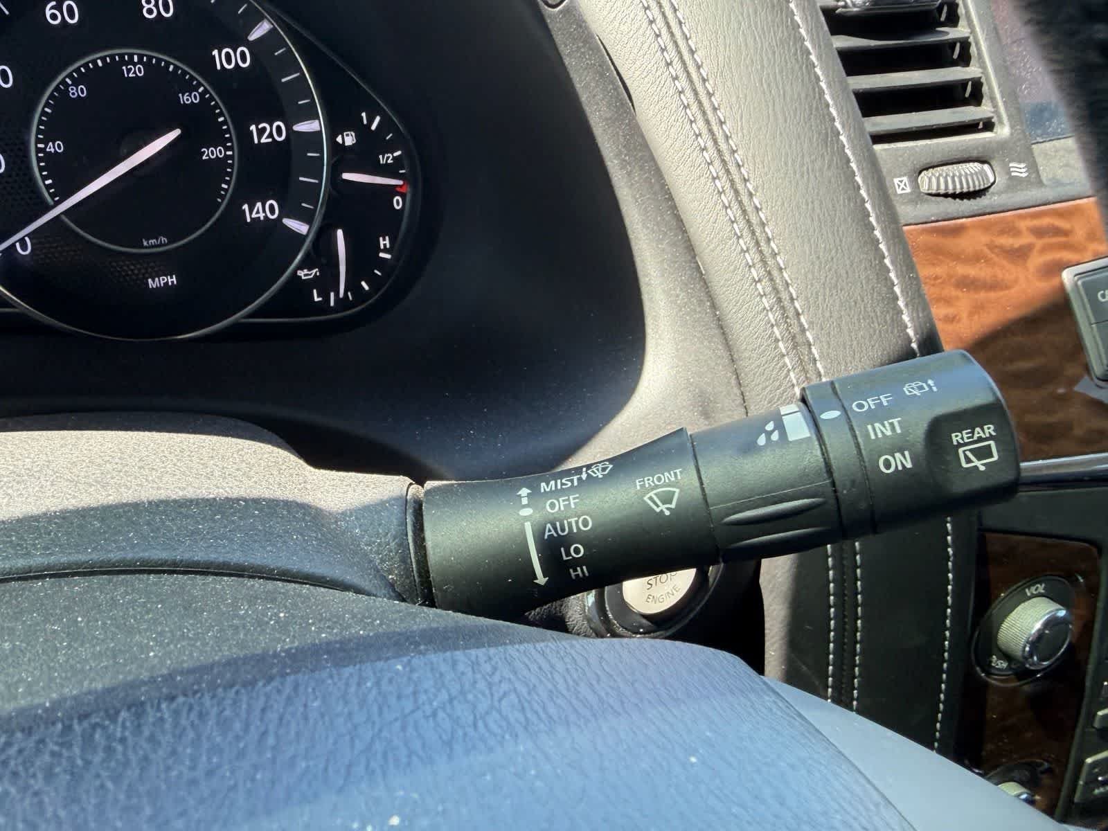 Used 2018 Gun Metallic Nissan SL image 17