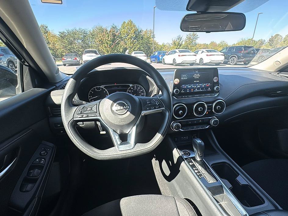 Used 2025 Super Black Nissan SV image 29