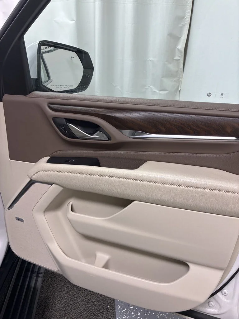 Used 2022 White GMC Denali image 36