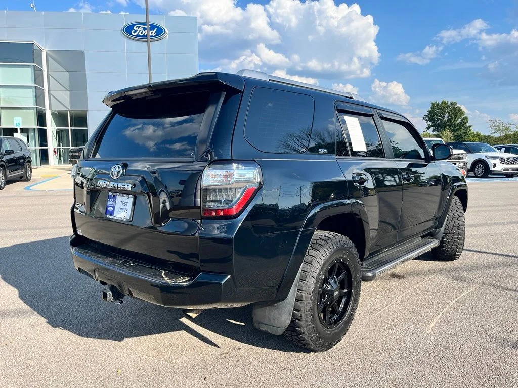 Used 2018 Black Toyota SR5 image 5