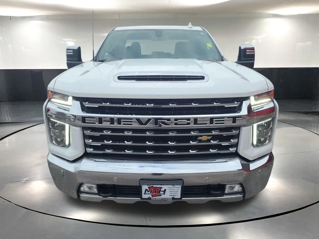 Used 2022 White Chevrolet LTZ image 13