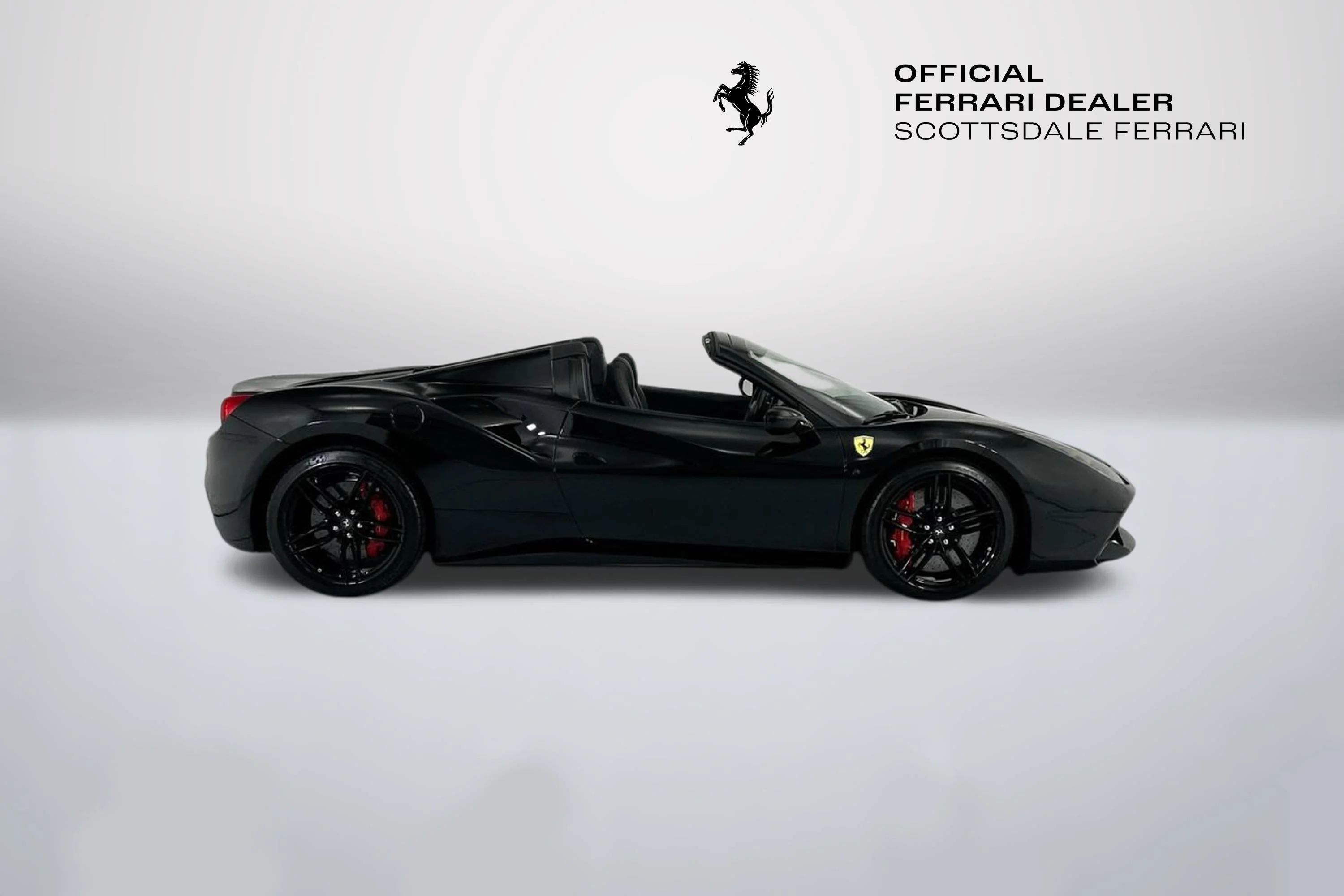 Used 2018 Nero Ferrari  image 4
