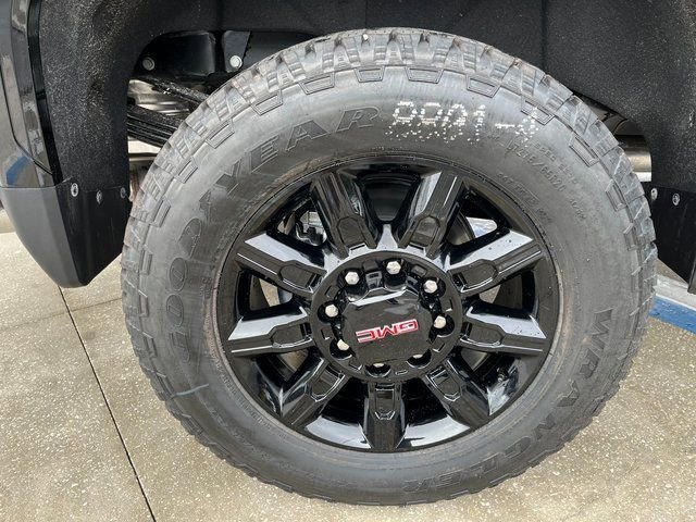 2026 GMC Sierra 3500HD AT4 - Photo 7