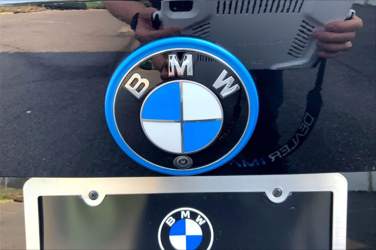 Used 2023 Jet Black BMW eDrive40 image 9