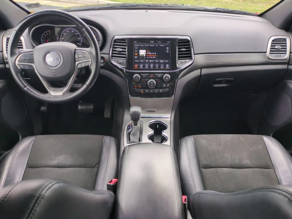 Used 2022 Black Jeep Laredo X image 15