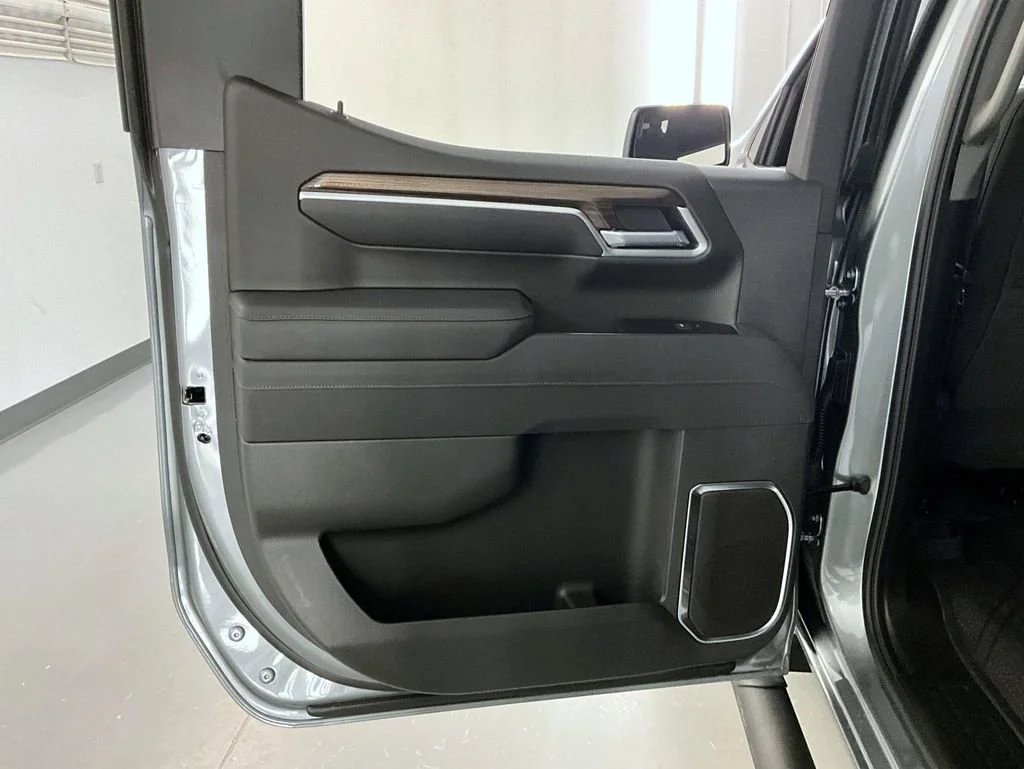 New 2026 Sterling Gray Metallic Chevrolet RST image 22