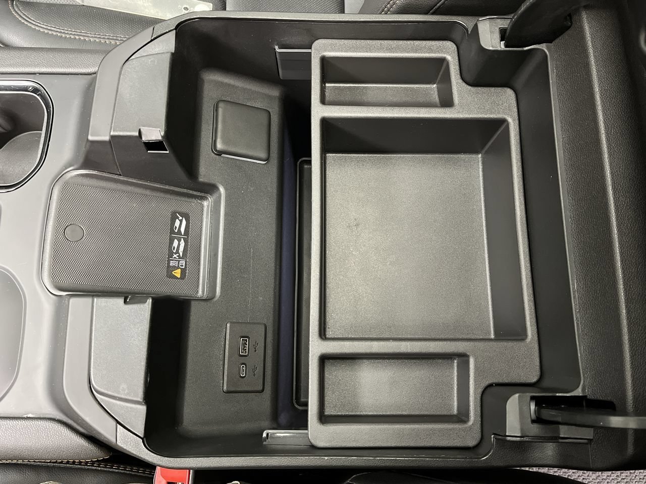Certified Used 2024 Onyx Black GMC AT4 image 30