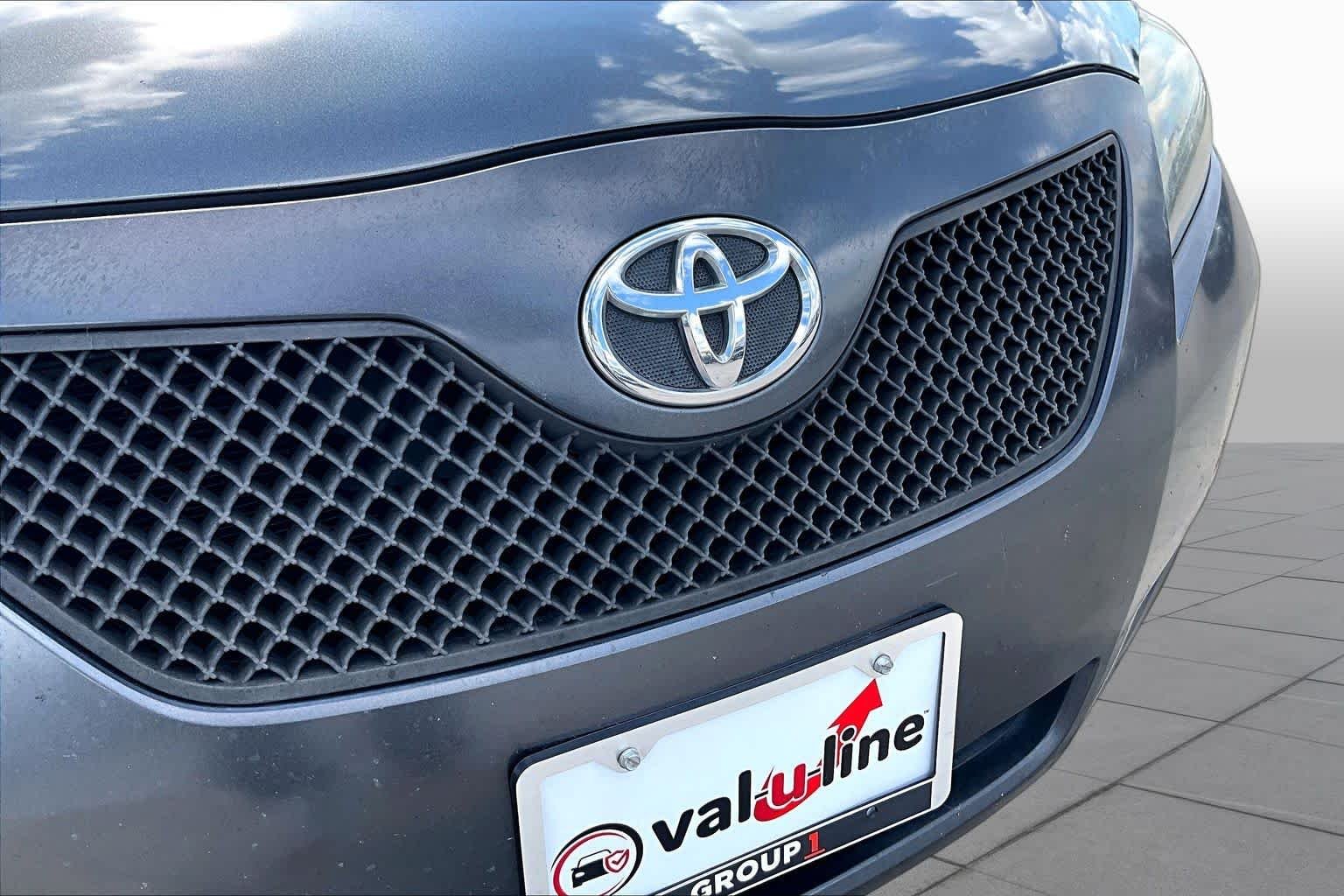 Used 2008 Magnetic Gray Metallic Toyota LE image 28