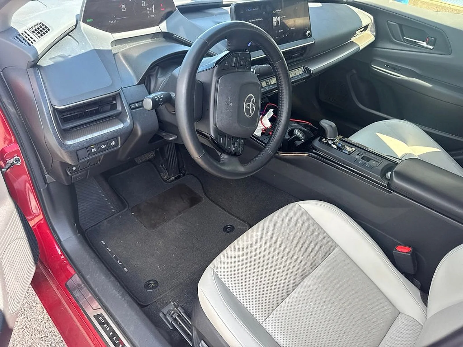 Used 2024 Red Toyota XLE image 3