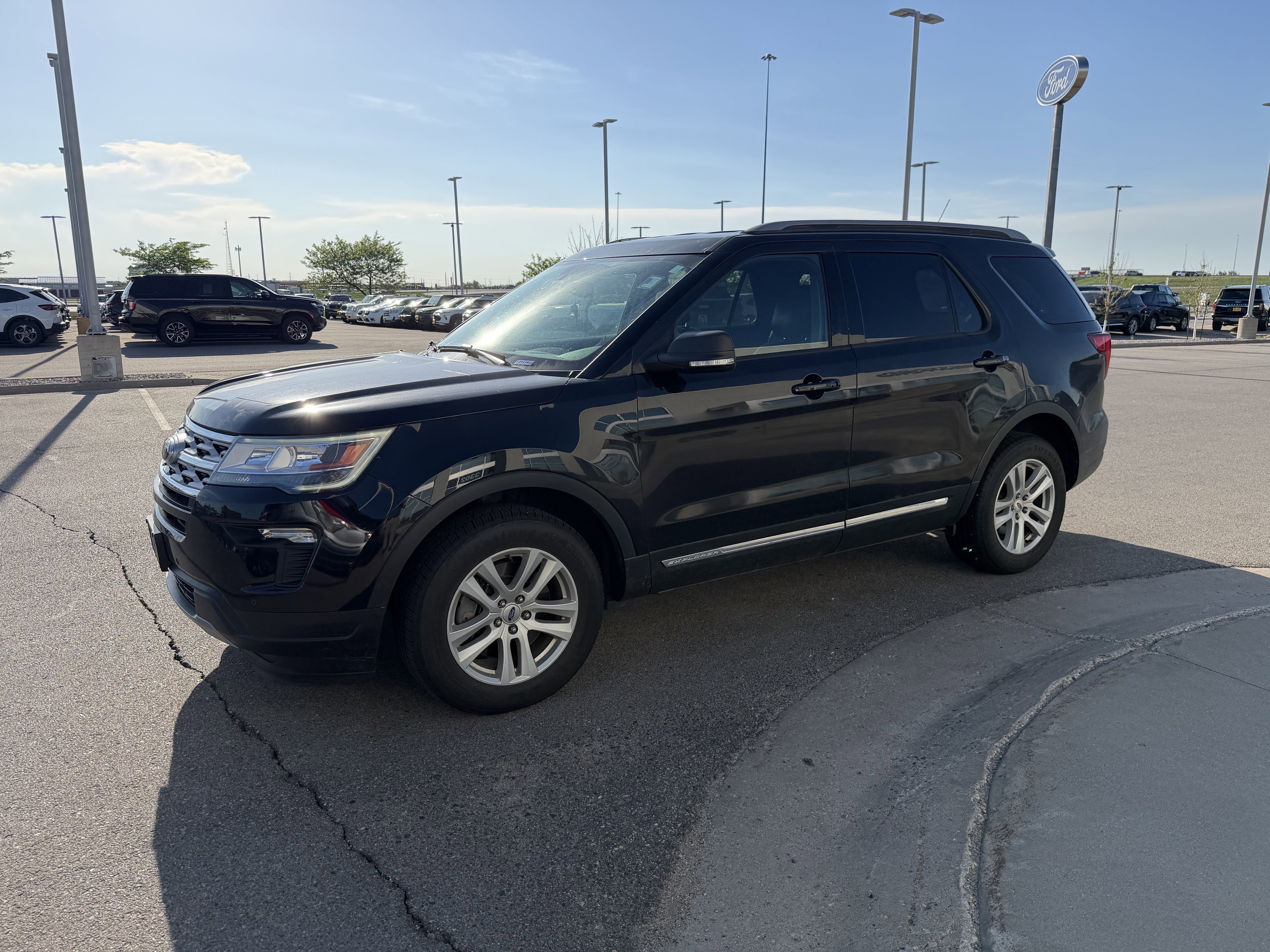 Used 2019 Agate Black Metallic Ford XLT image 2
